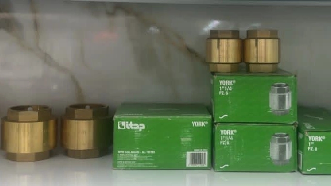 خرید شیر خودکار یورک ایتالیا و اتصالات گالوانیزه در تهران خرید شیر خودکار یورک ایتالیا و اتصالات گالوانیزه در تهران